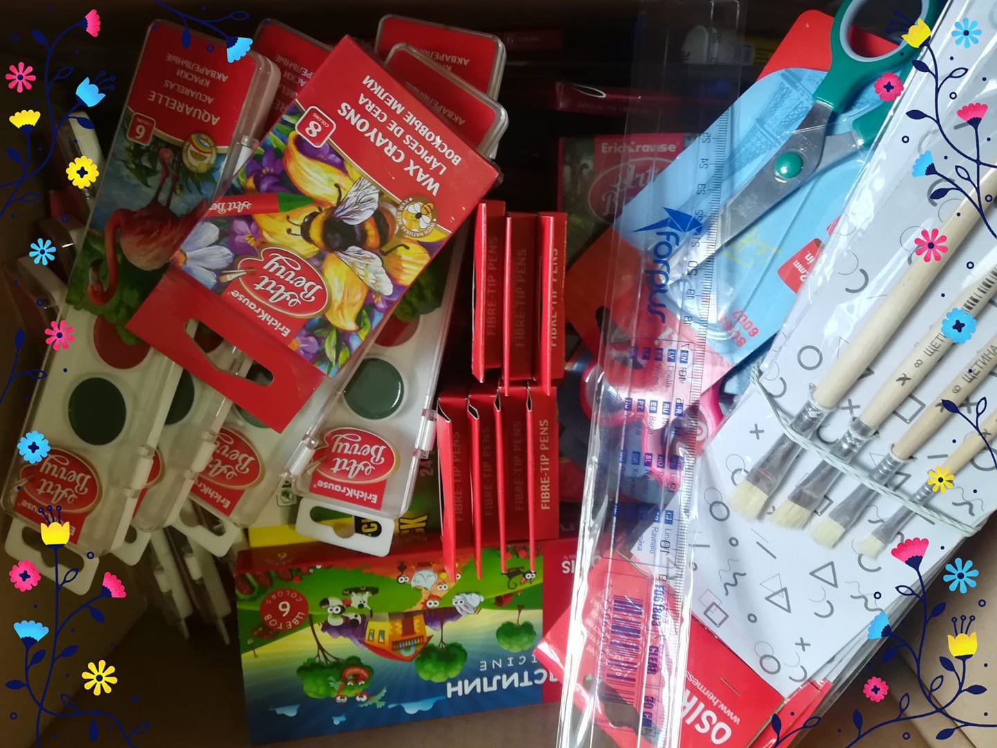 kur ziedot? kā palīdzēt ģimenei? ziedošana, drēbes, bērnu lietas,  bērna rotaļlietas, rotaļlietas