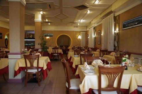 Campo lungo della sala del ristorante