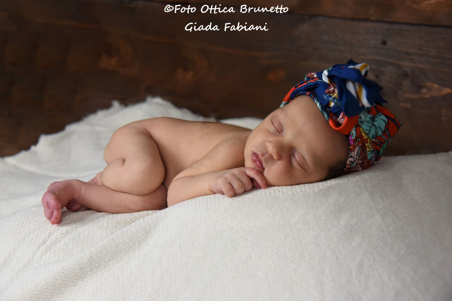 scatto di un neonato