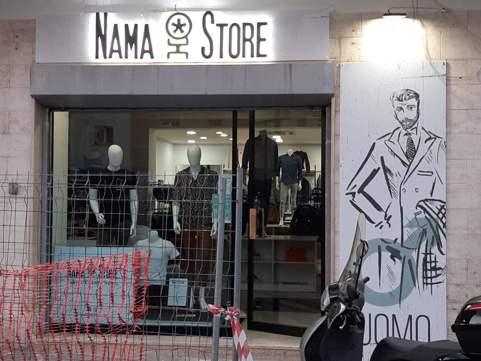 insegne illuminate a led