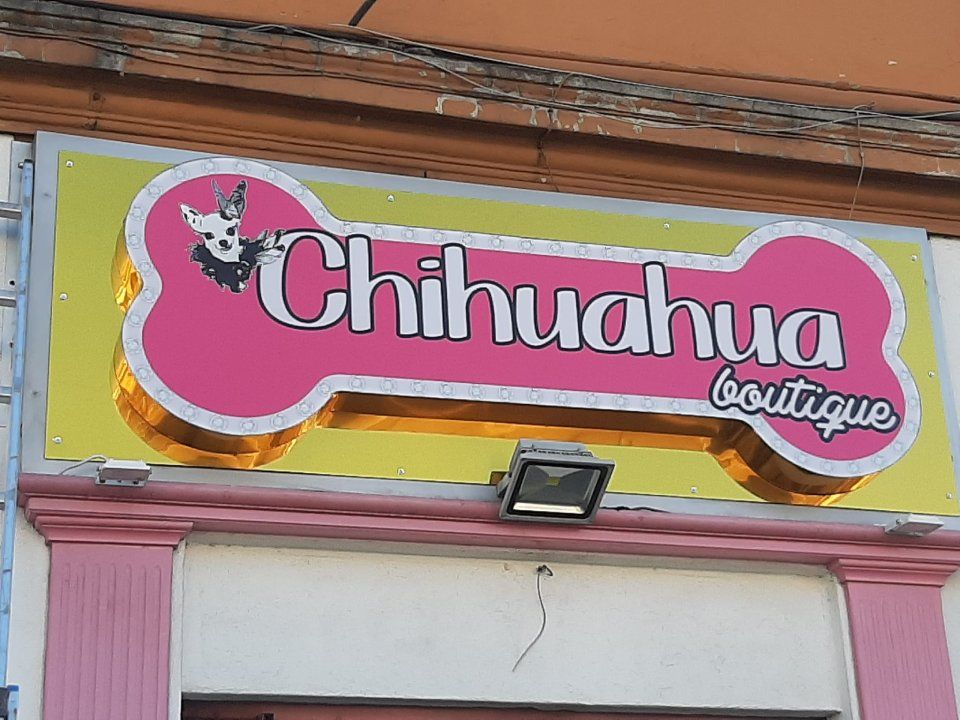 insegne a led per attività commerciali