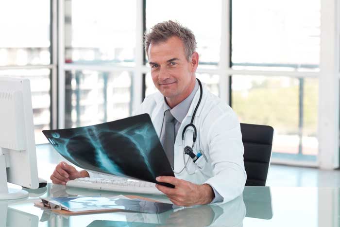 Dr. José E. Uribe Pozos - RAYOS X