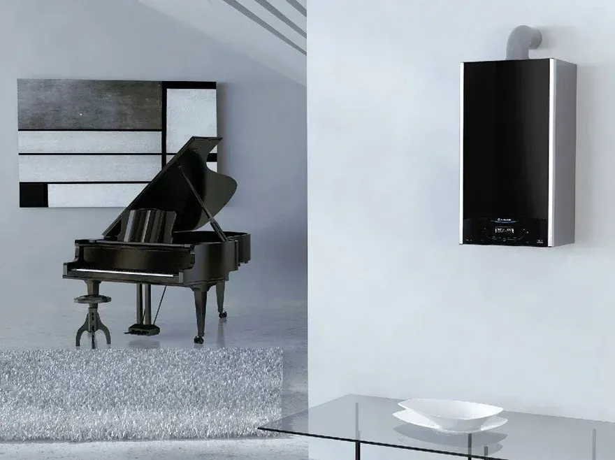 Vista di un soggiorno con un caminetto a San Pietro Vernotico