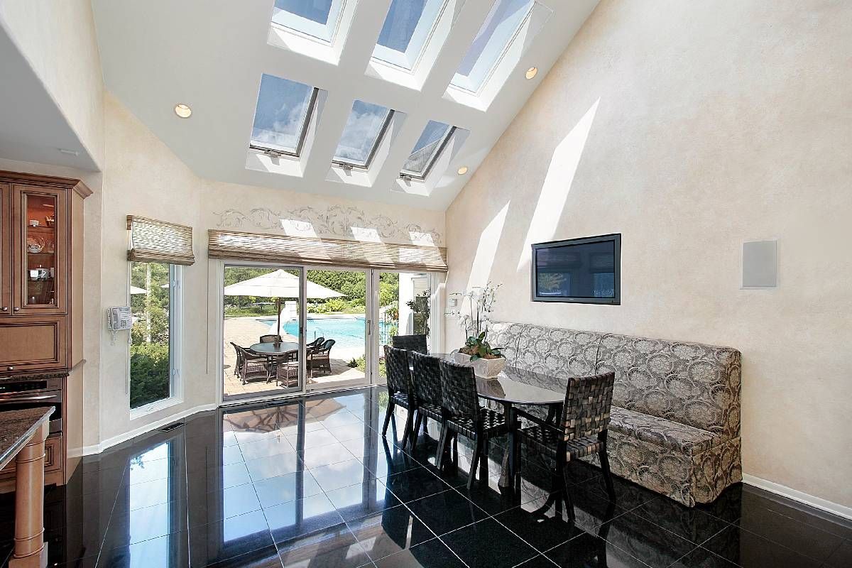 Skylights in a living room near Sarasota, Florida (FL)