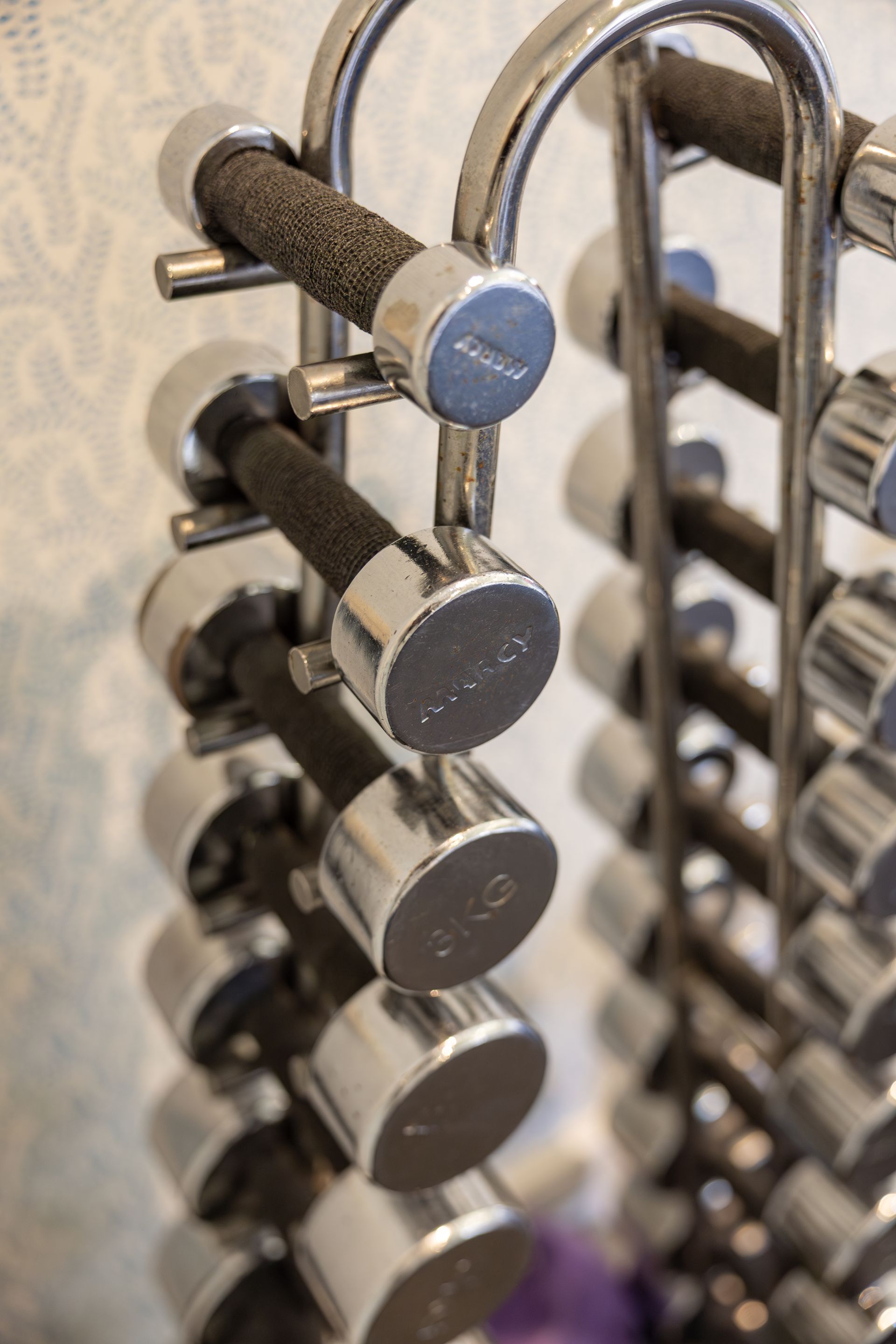 A series of weights for weight training.