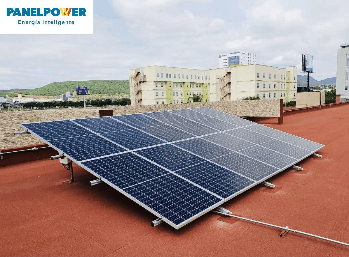 Paneles solares en una casa