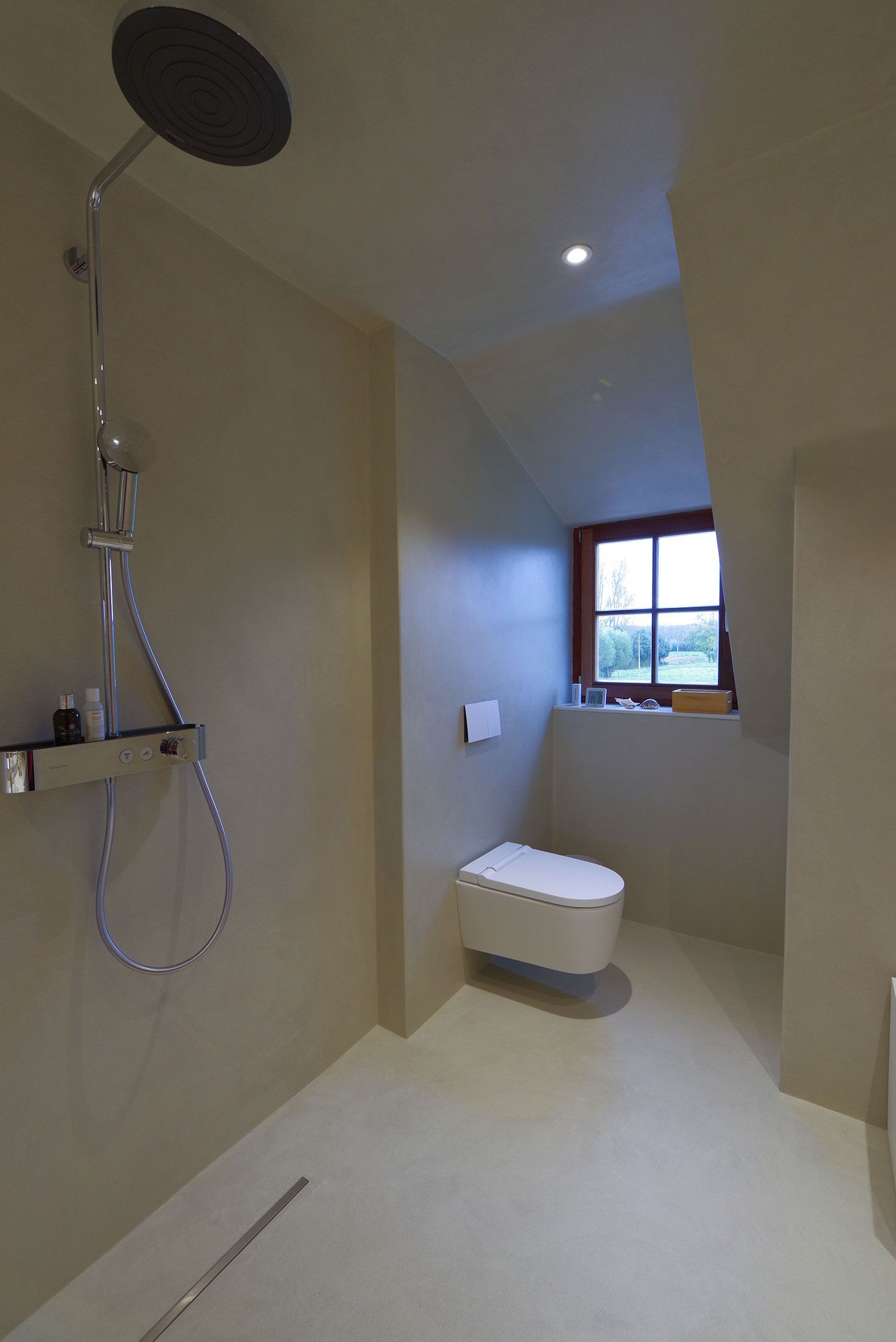 Errelab harsgebonden microcement Basalto effect