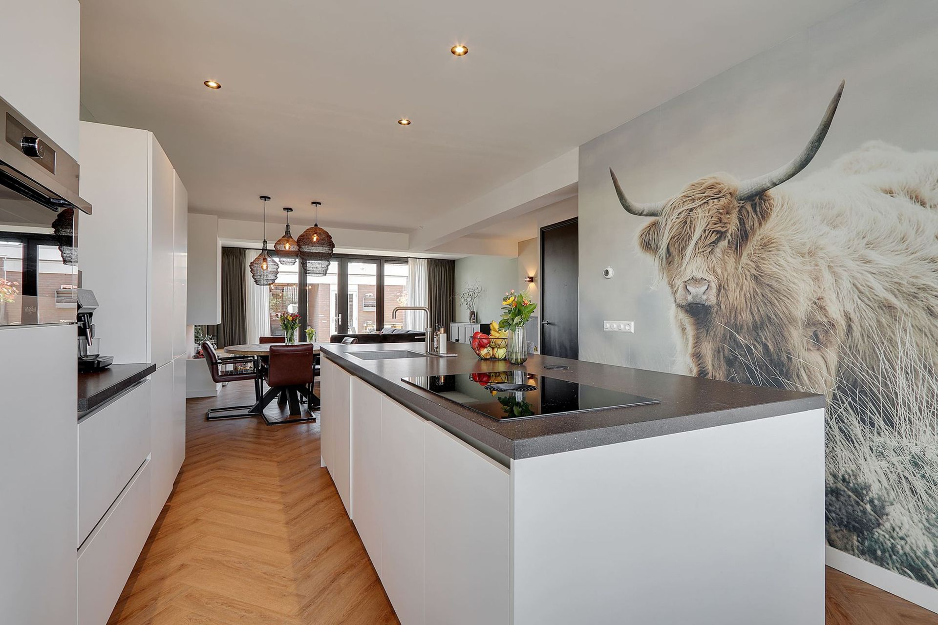 badkamerontwerp, ligbad, wastafelmeubel, ruimte douche, welness