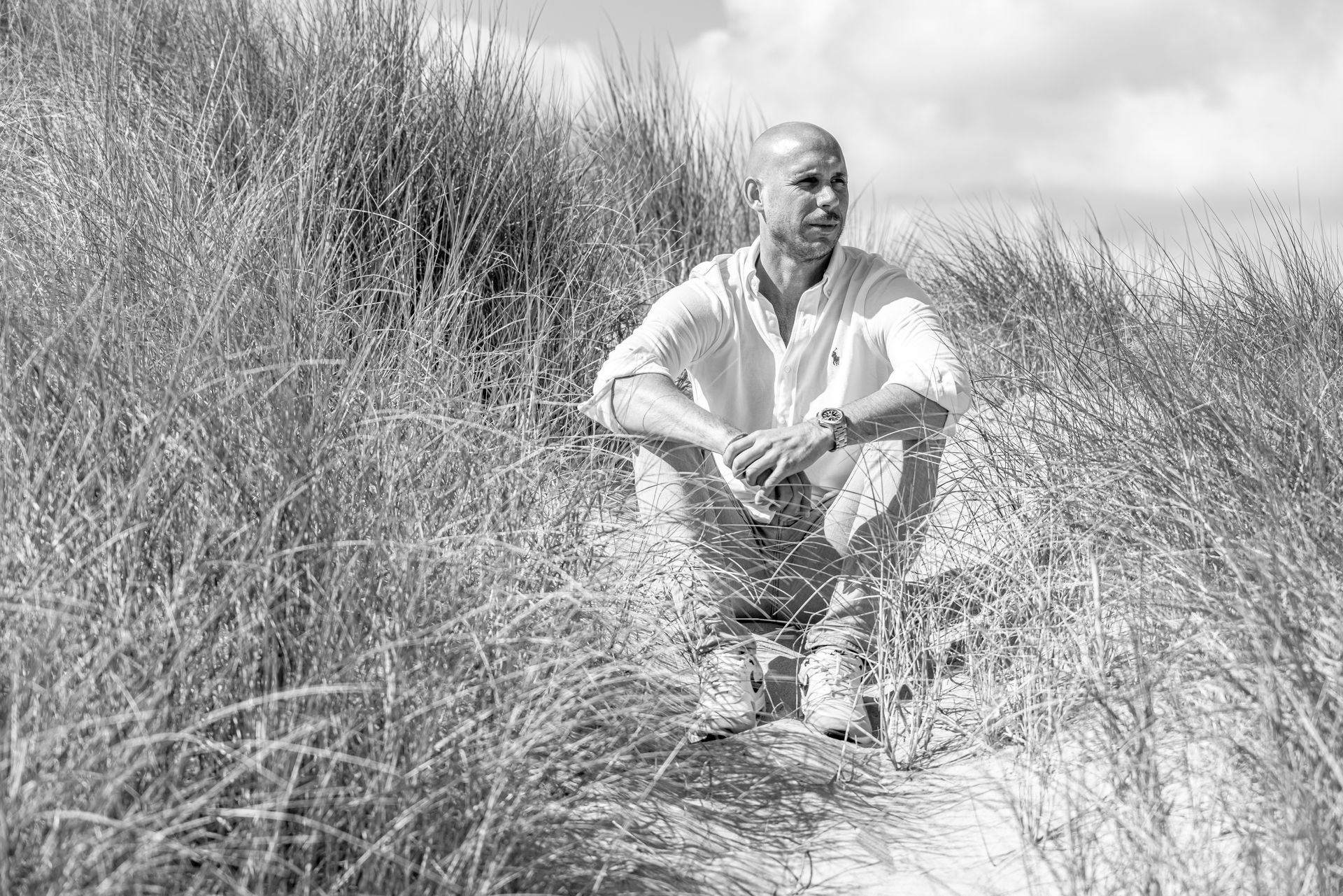 Man zit rustig in de duinen