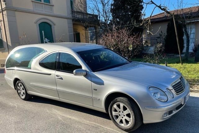 carro funebre mercedes