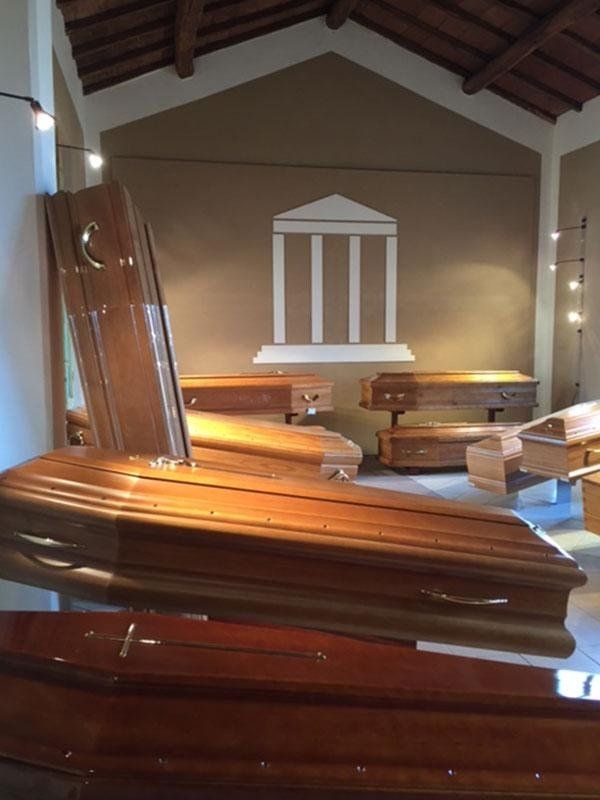 esposizione bare pieroni