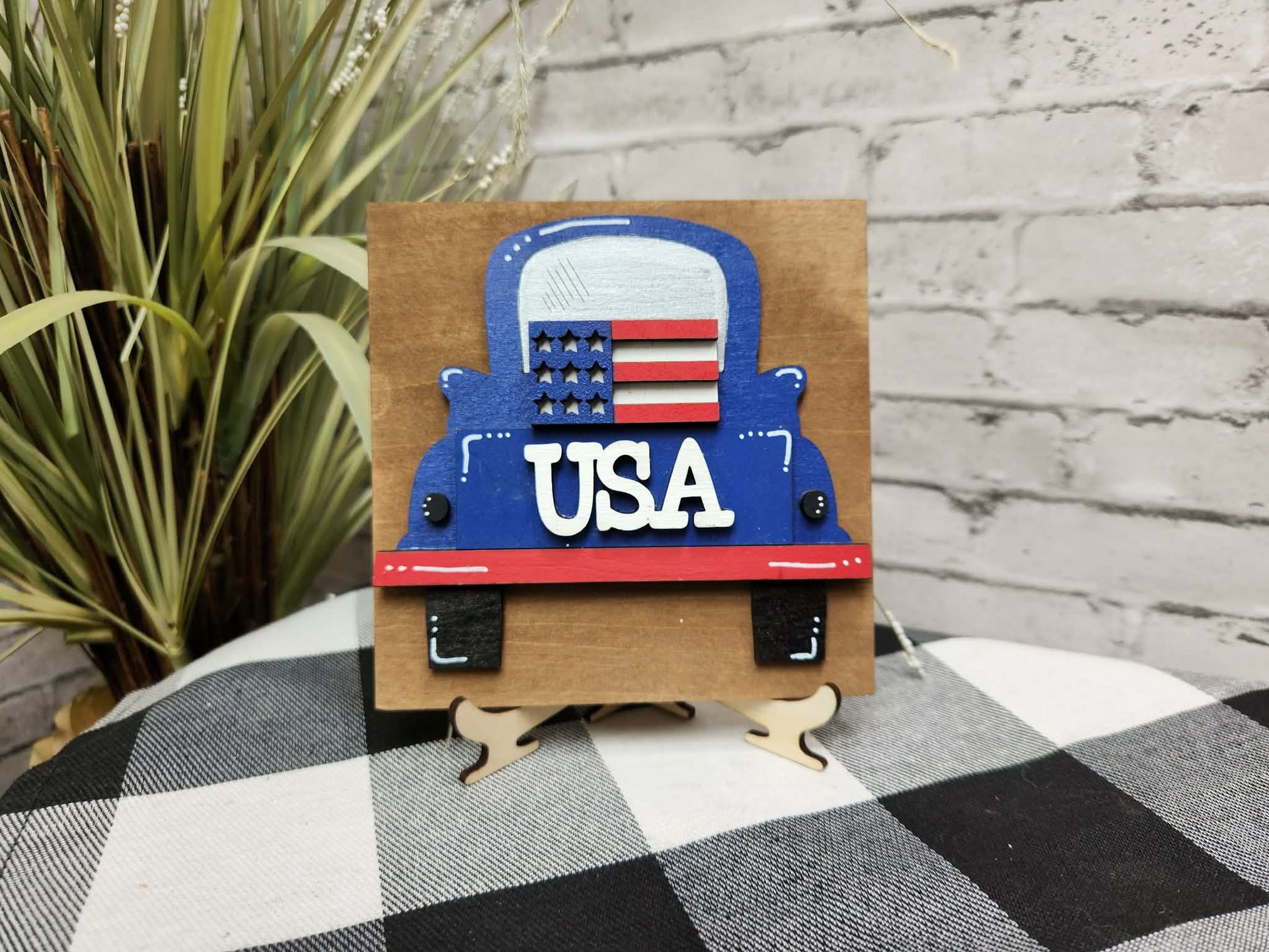 USA truck  Change Out Square, USA truck decor, USA truck tiered tray decor, USA truck dough bowl décor