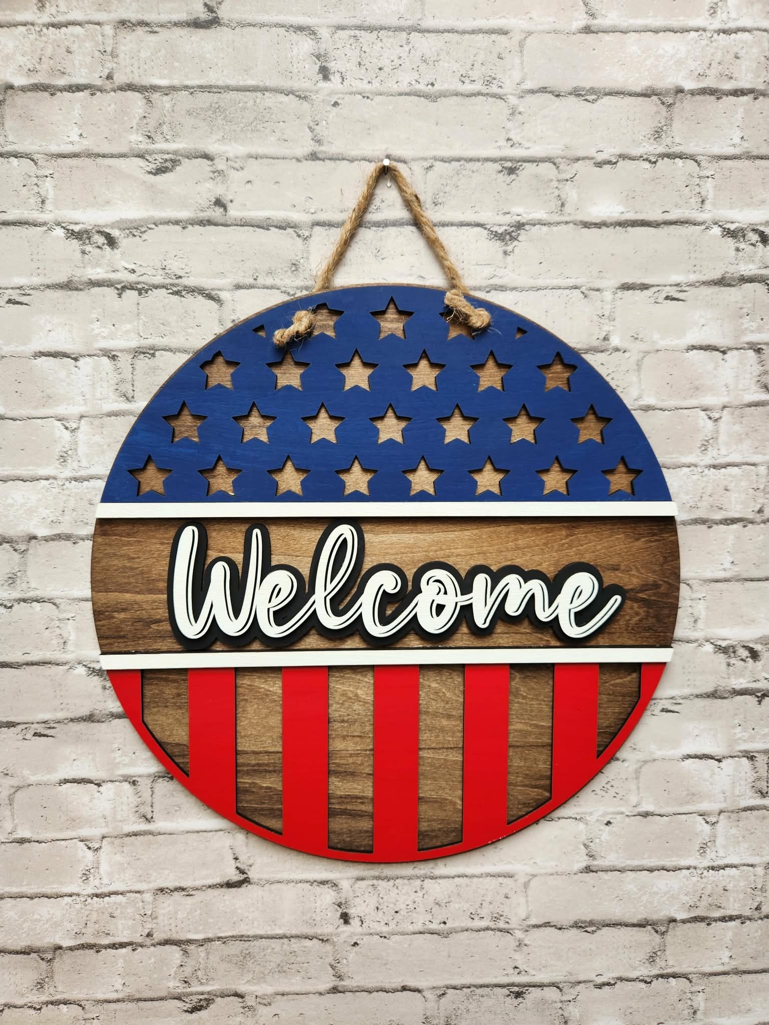 Round welcome American flag door hanger, Patriotic door hanger, American flag door sign