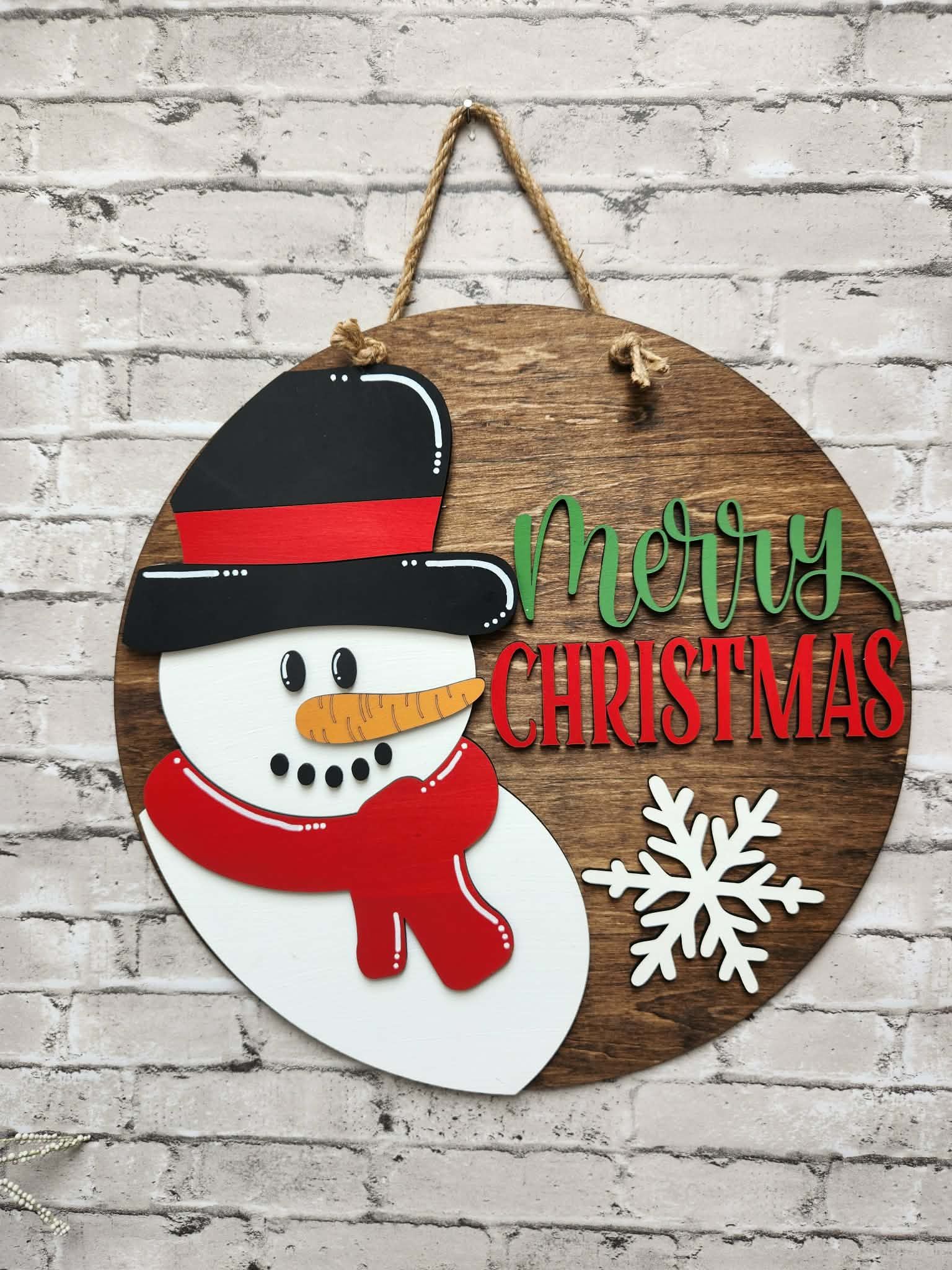 Round Merry Christmas door sign, Round Merry Christmas door hanger, Round Merry Christmas with snowman door sign