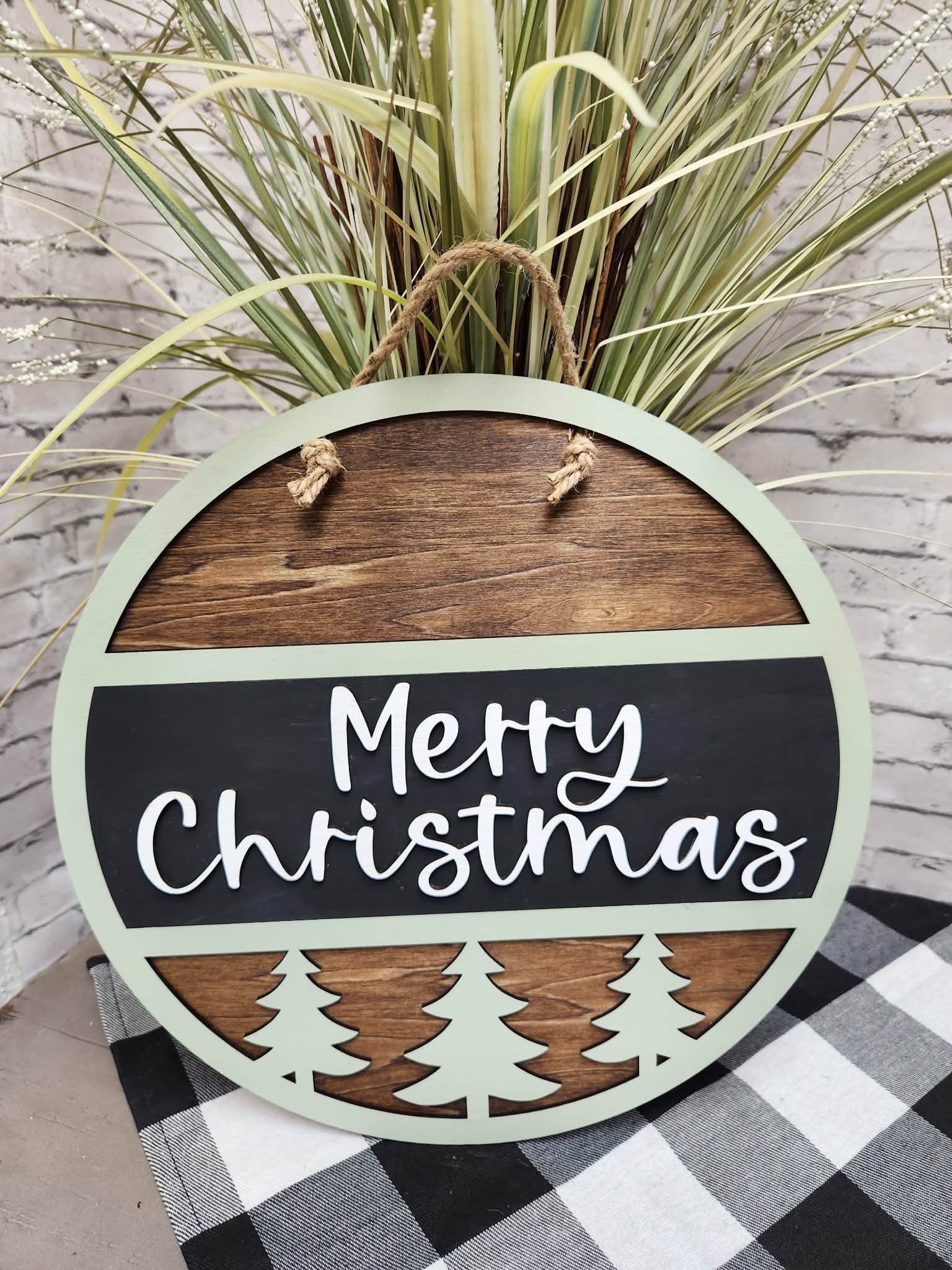 Round Merry Christmas door hanger, Merry Christmas door sign, Merry Christmas with pine trees  door sign