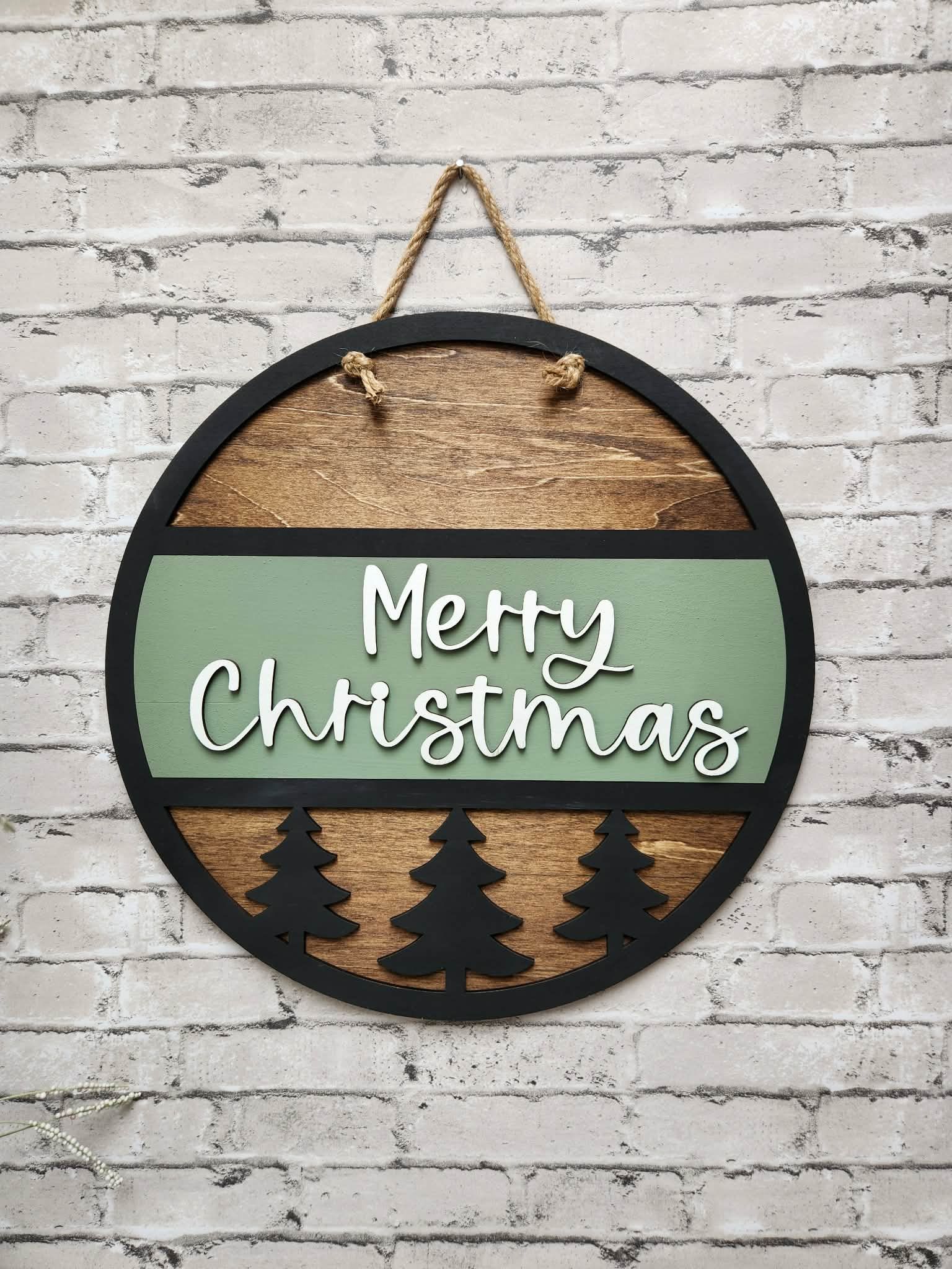 Round Merry Christmas door hanger, Merry Christmas door sign, Merry Christmas with pine trees door hanger