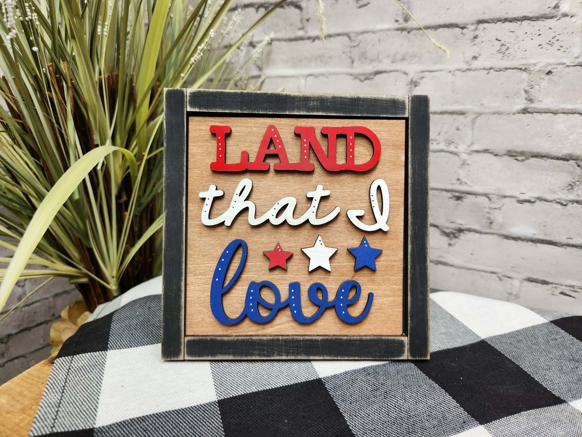 Land that I love Change Out Square, 4th of July decor, Land that I Love tiered tray decor, Land that I Love dough bowl décor