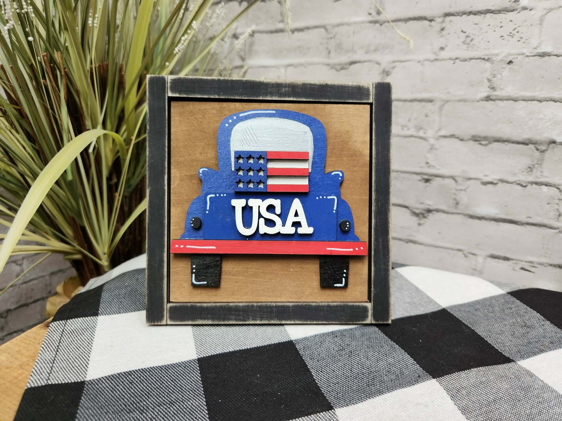 USA truck  Change Out Square, USA truck decor, USA truck tiered tray decor, USA truck dough bowl décor