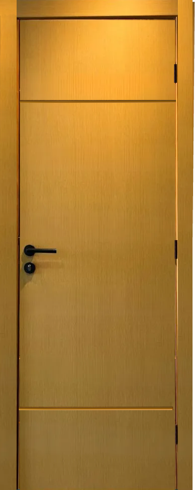 Uma porta de madeira com uma maçaneta preta sobre um fundo branco.