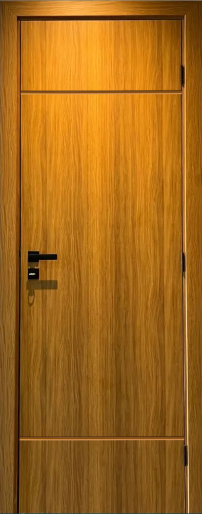 Um close de uma porta de madeira com uma maçaneta preta.