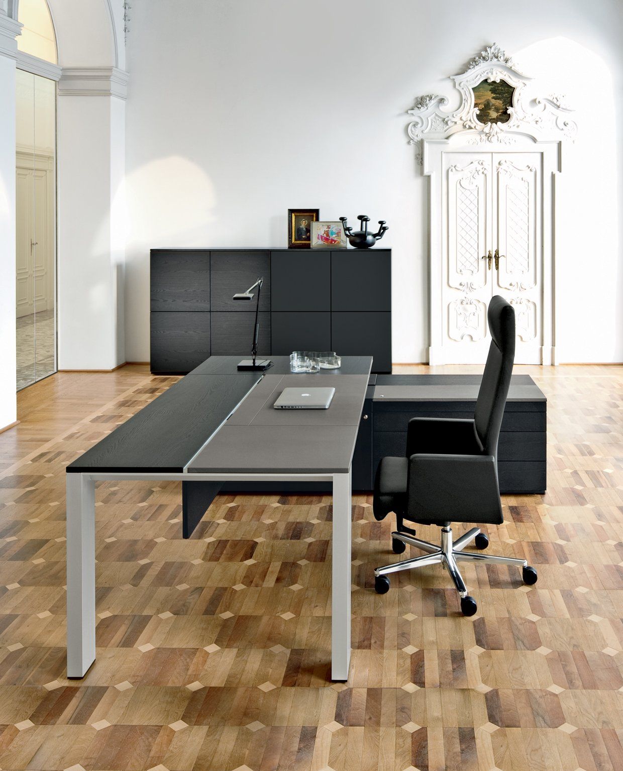 Arredo mobili per uffici presidenziali