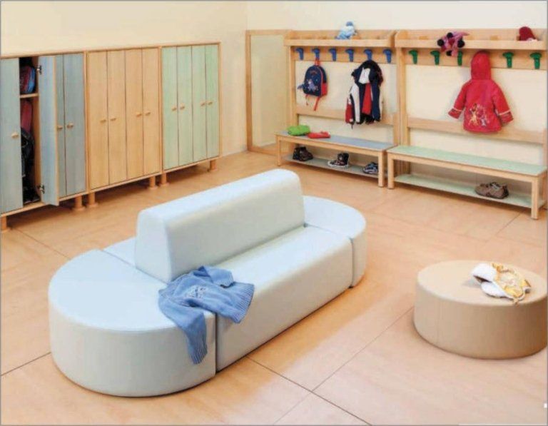 Arredamento per lo spogliatoio di un asilo