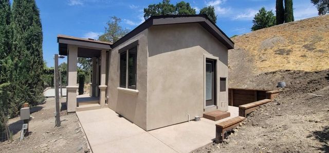 Phoenix City Council approves accessory dwelling units so single family  homeowners can build guest houses in backyards.