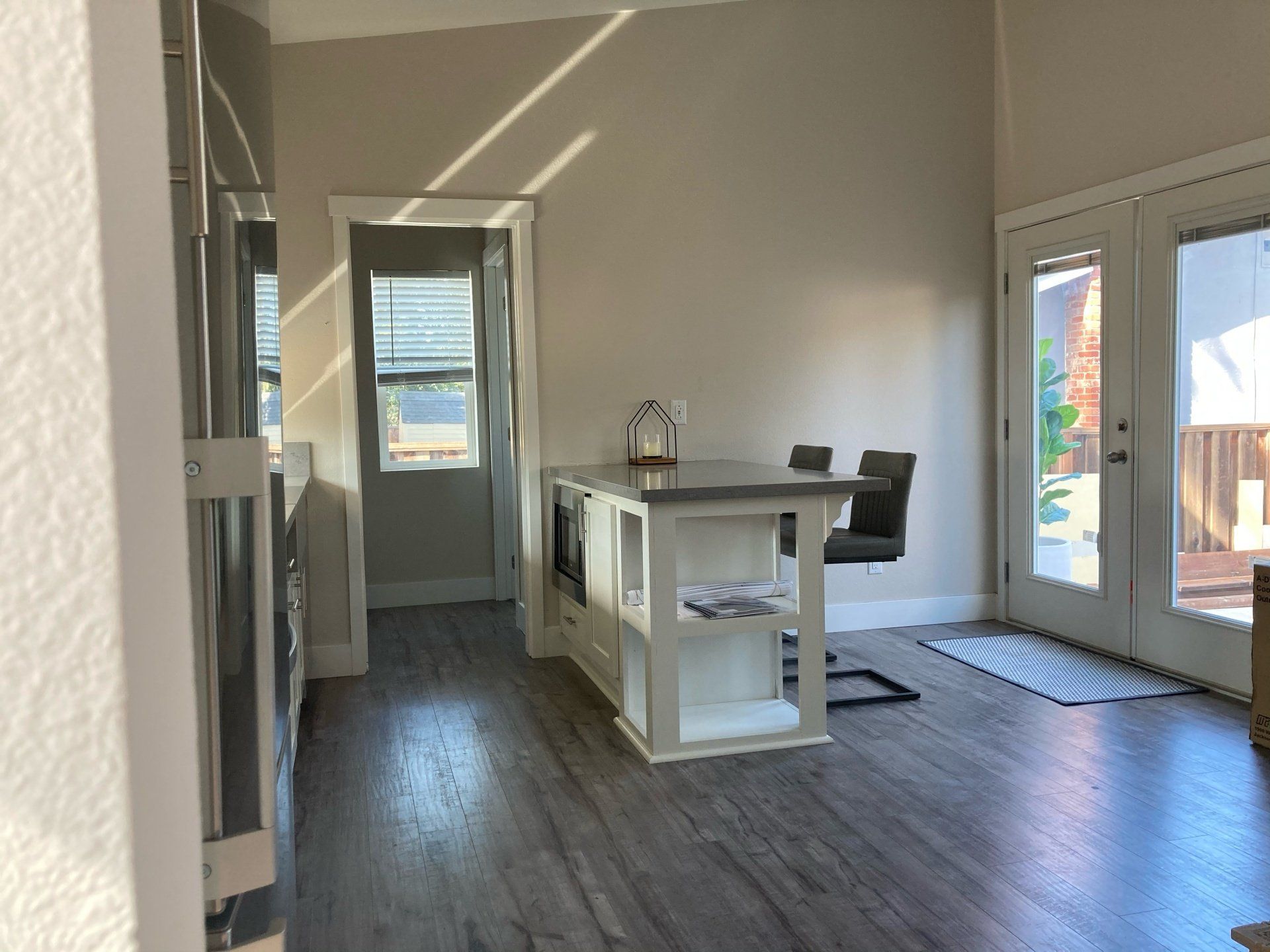 Kitchen Counter with Seating