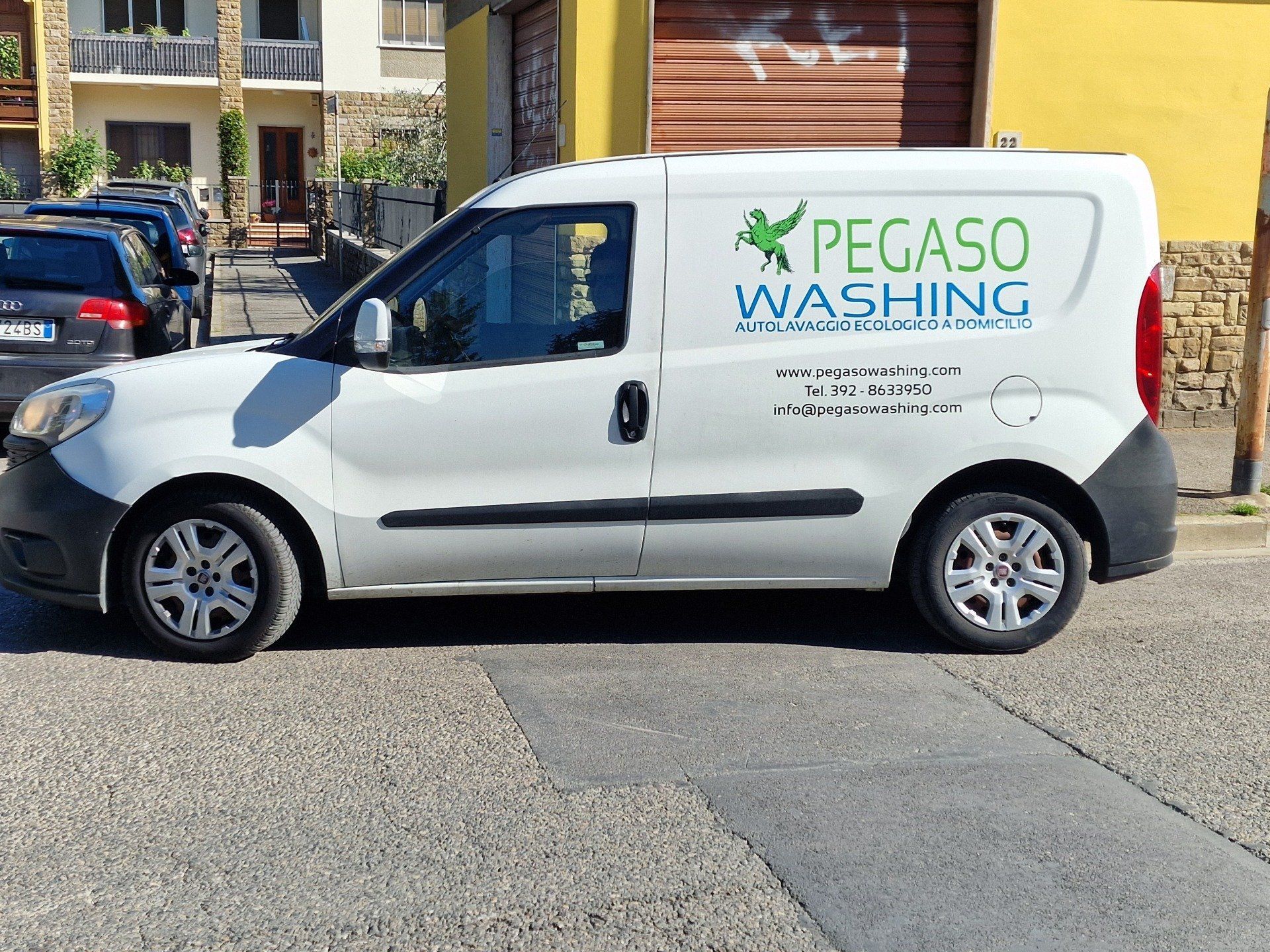 dipendenti ditta autolavaggio