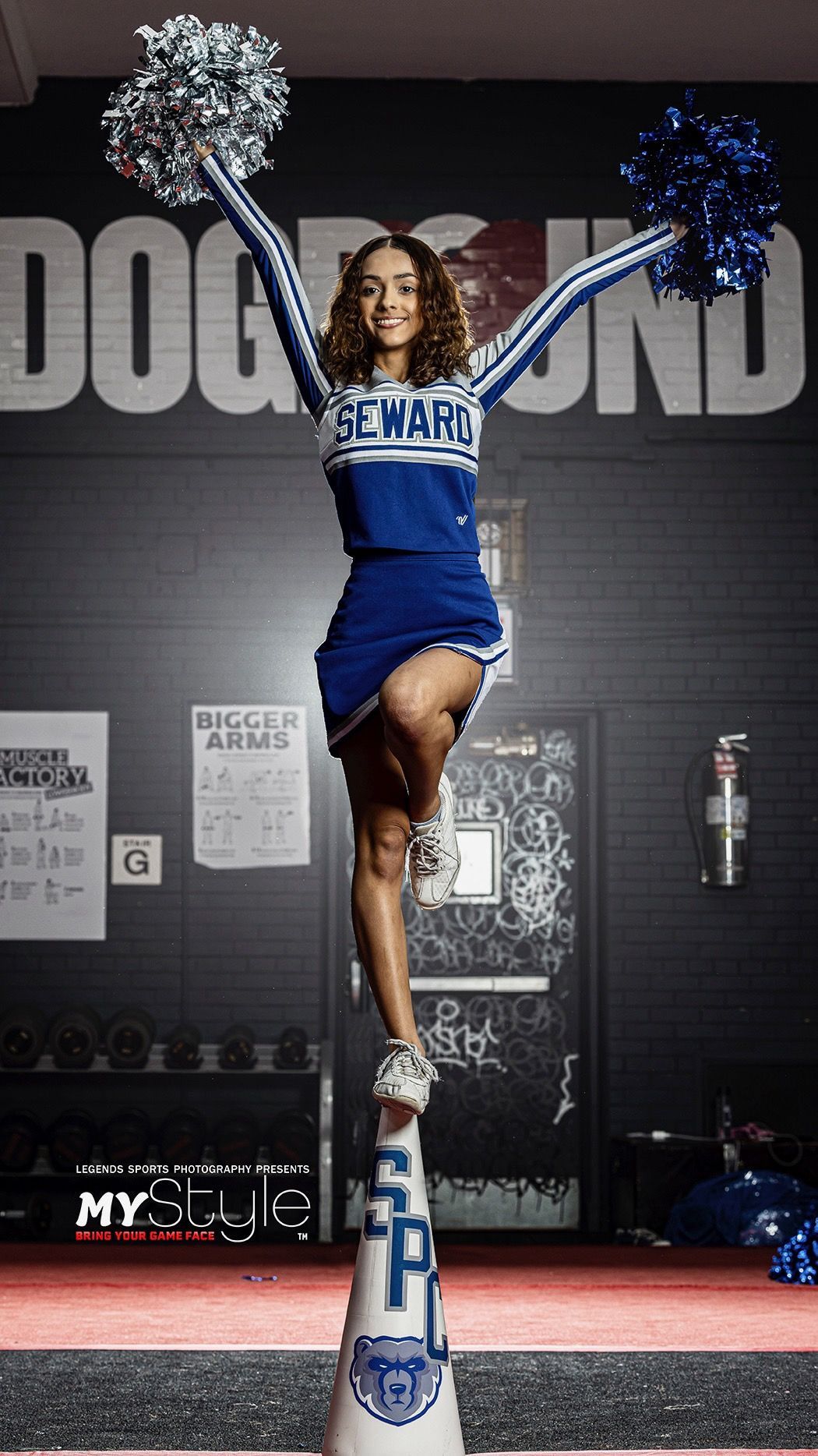 Cheerleader doing stunt