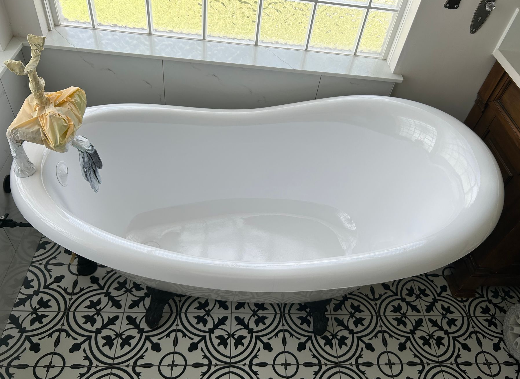 Bathtub after refinishing