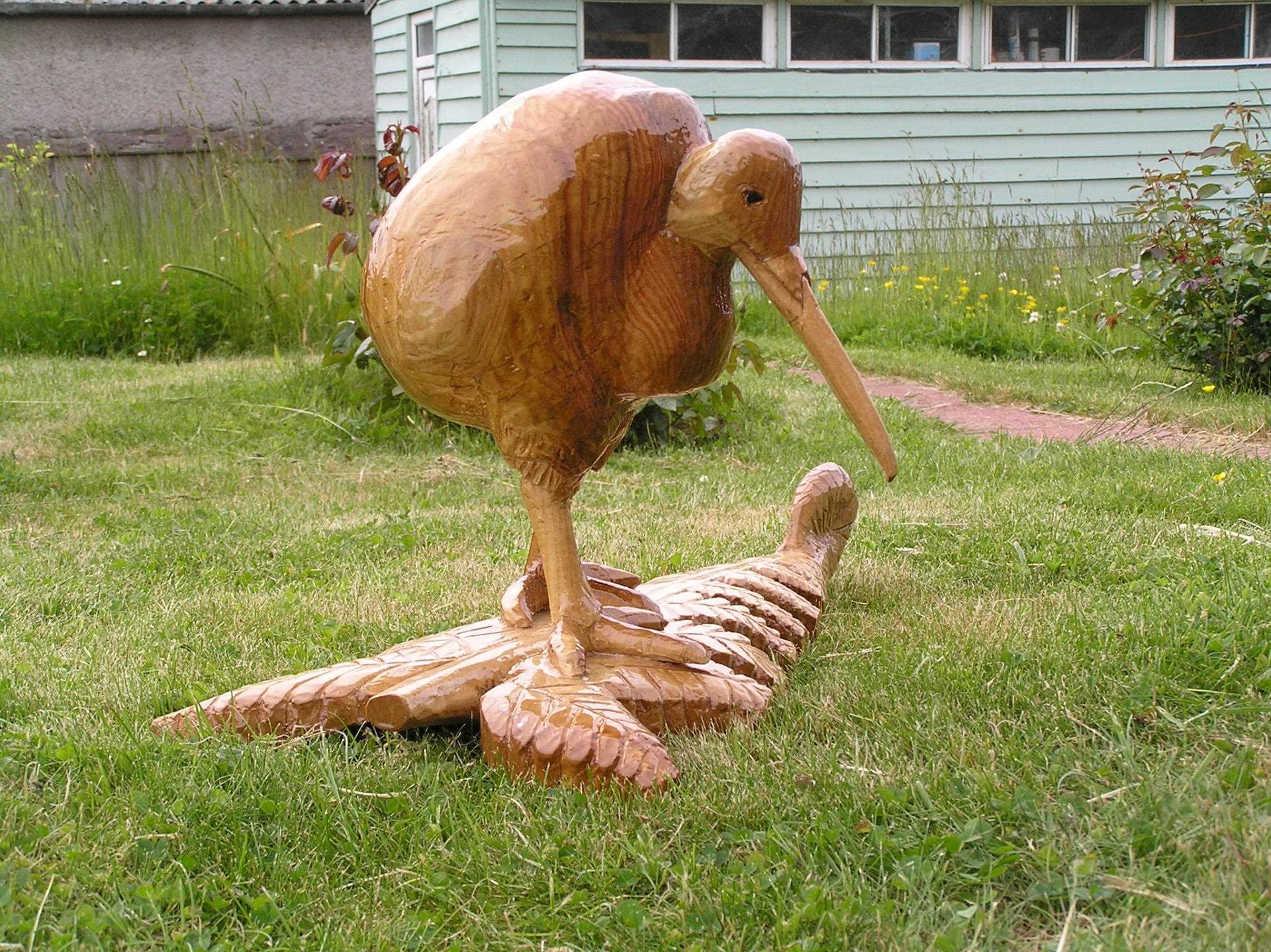 Garden sculpture of a kiwi bird