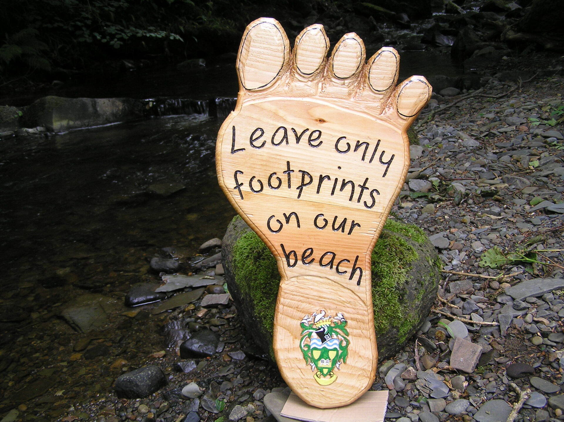 Anti-litter public beach signage, handmade in the UK