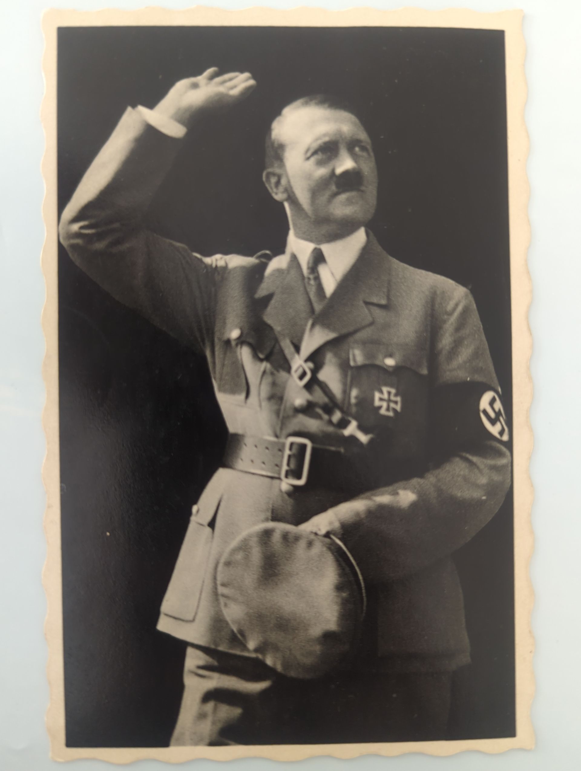 postkaart fotoafruk van Adolf Hitler in uniform