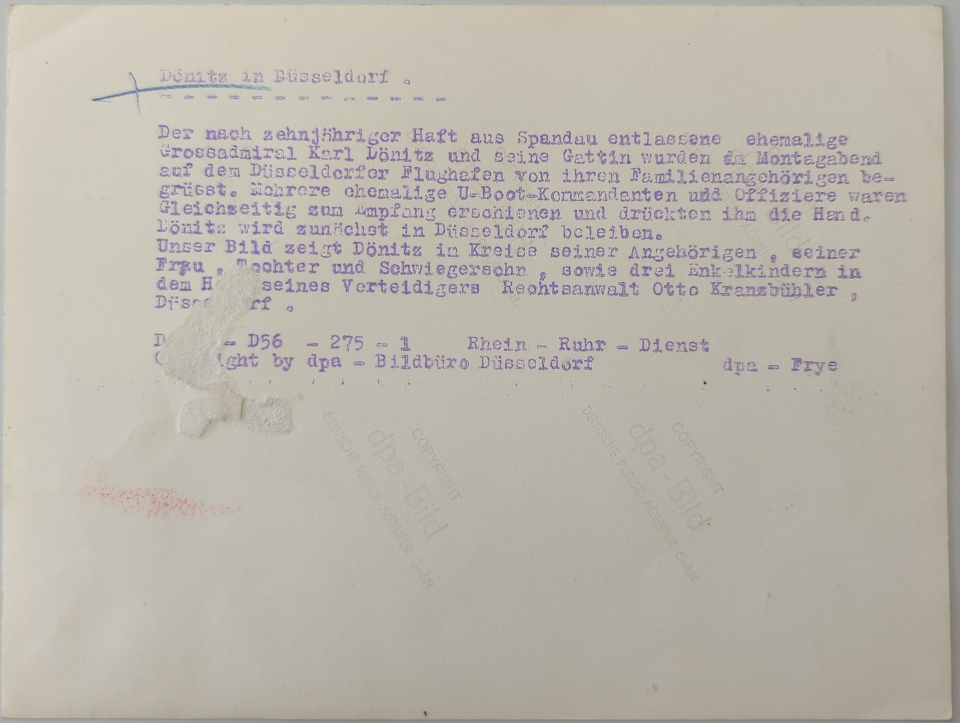 Dönitz herenigd met zijn gezin na tien jaar gevangenschap