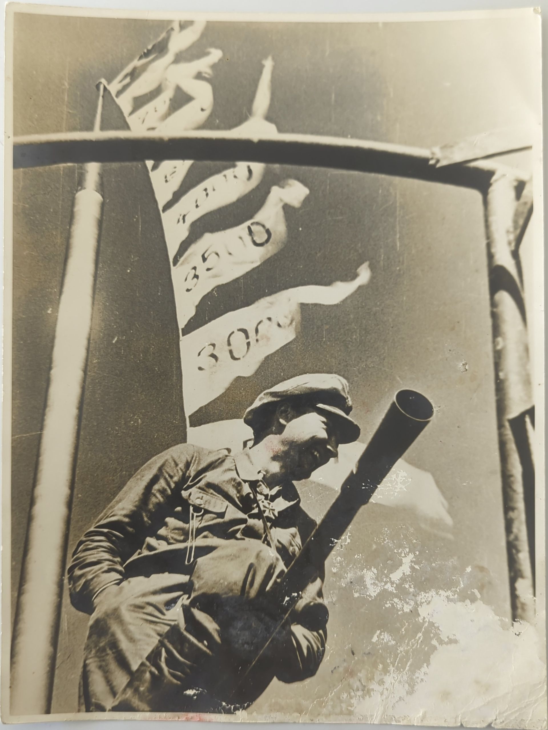 U-Boot-officier Mohr na succesvolle missie (1942)