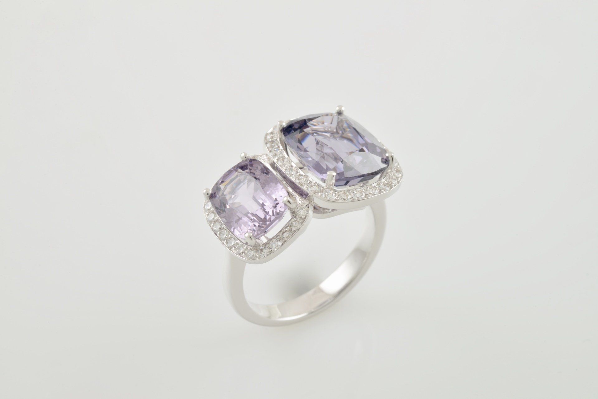 Spinell-Brillanten Ring