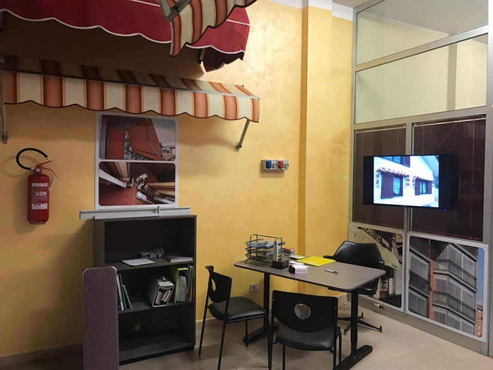 Tavolo di lavoro nel laboratorio