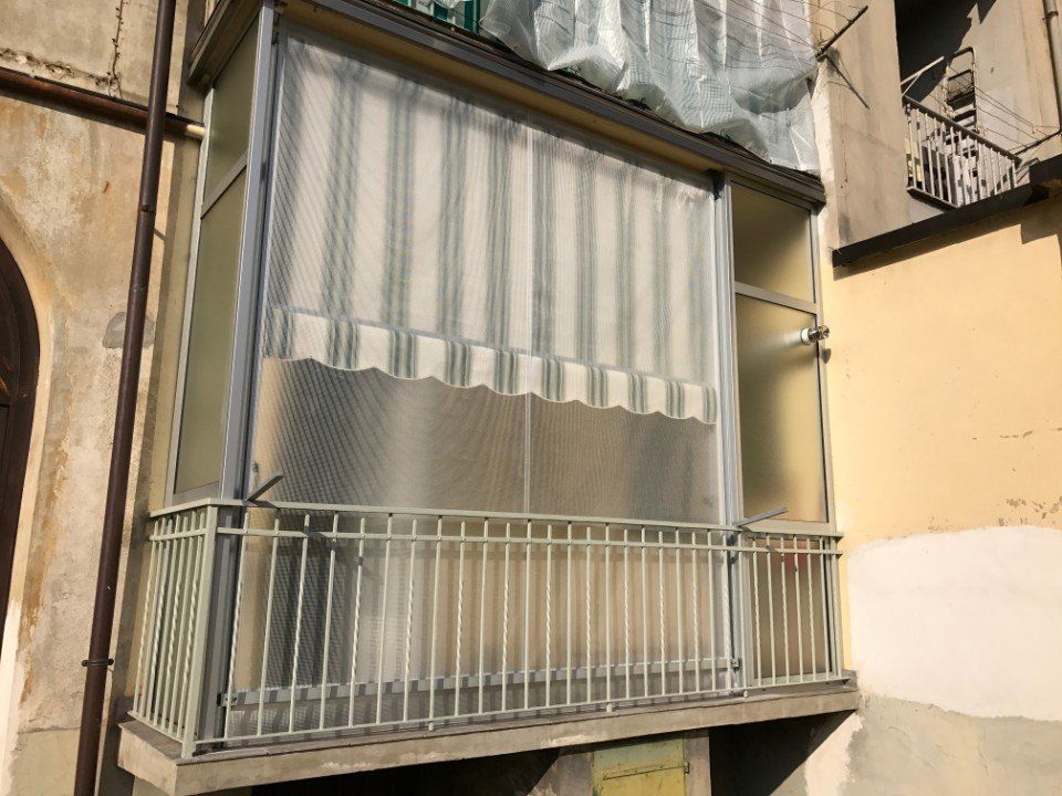 Tenda sia invernale sia estiva