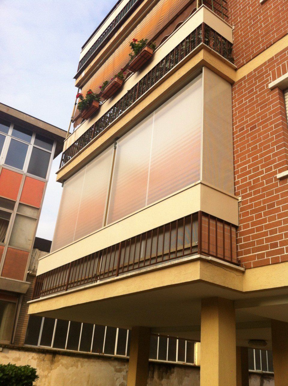 Tende veranda a Torino sul balcone di un appartamento