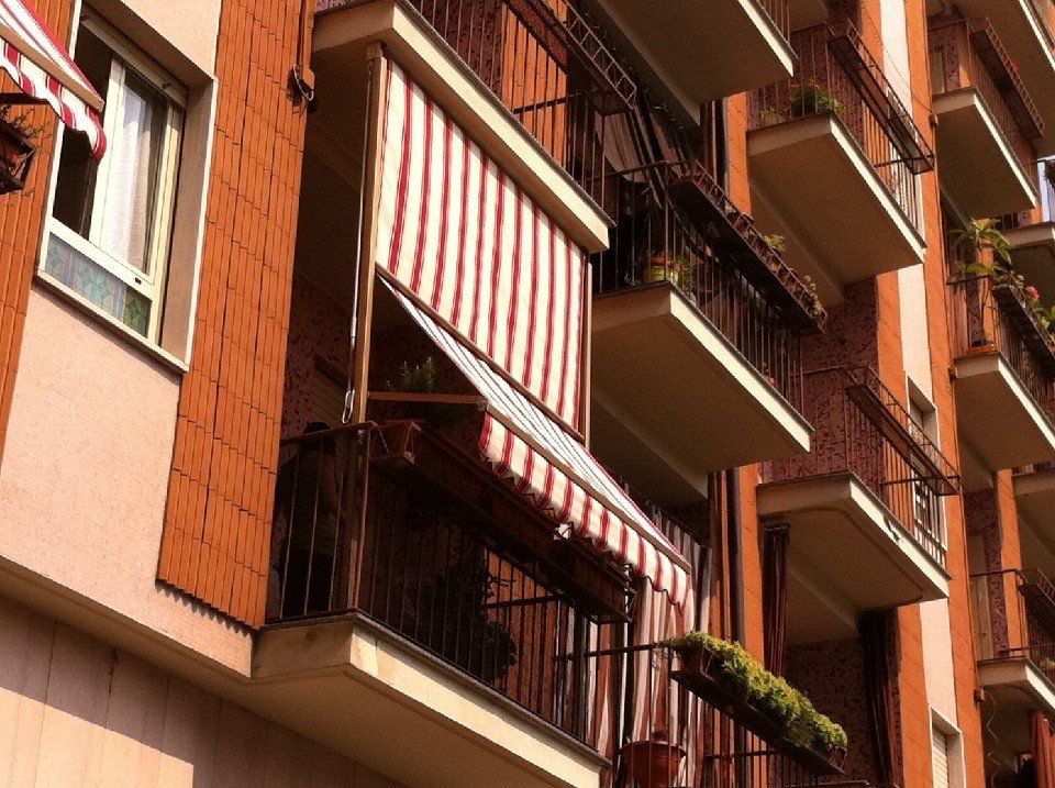 Tenda a guida vista dal basso