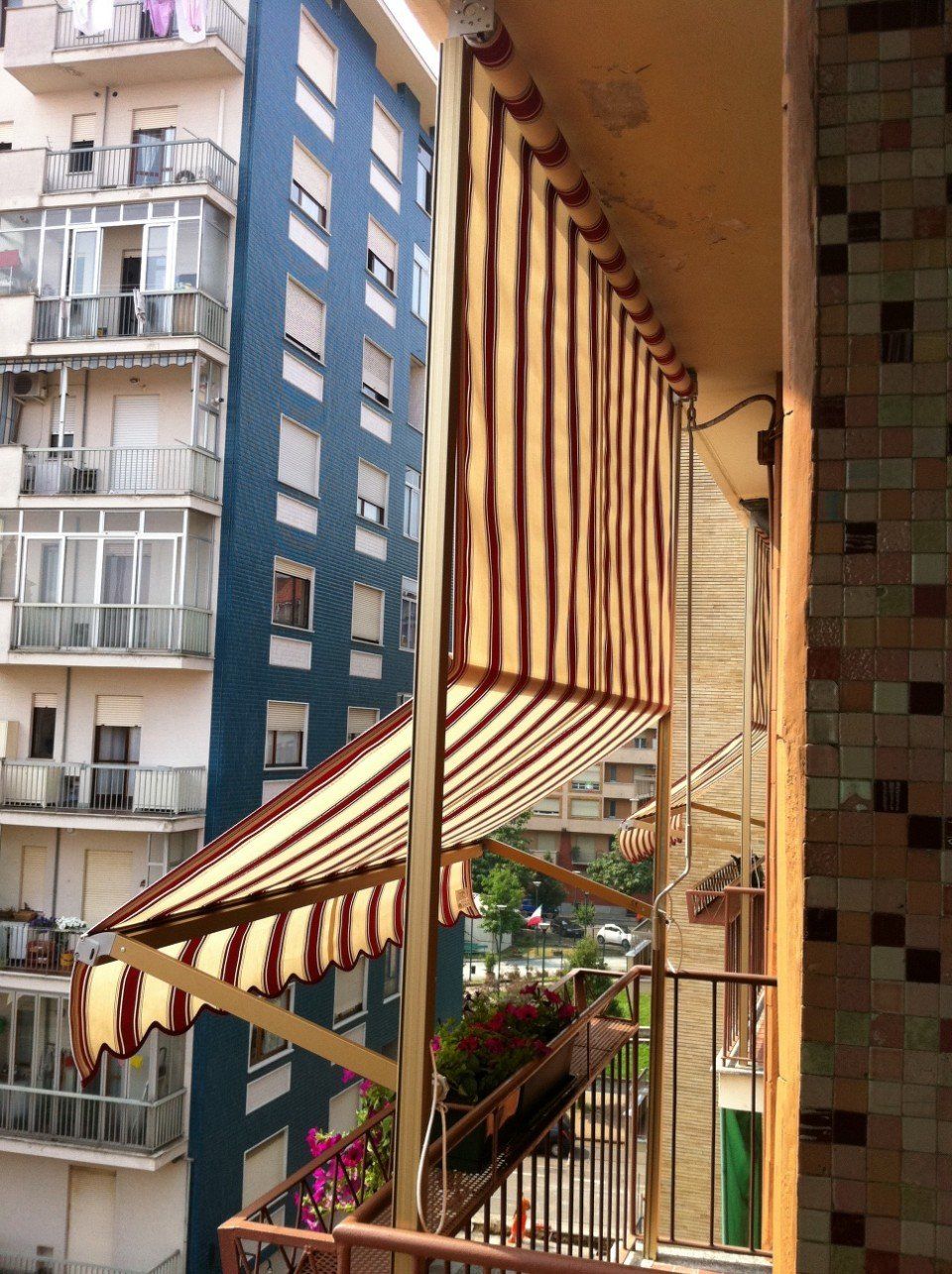 Tenda a guida dall'interno