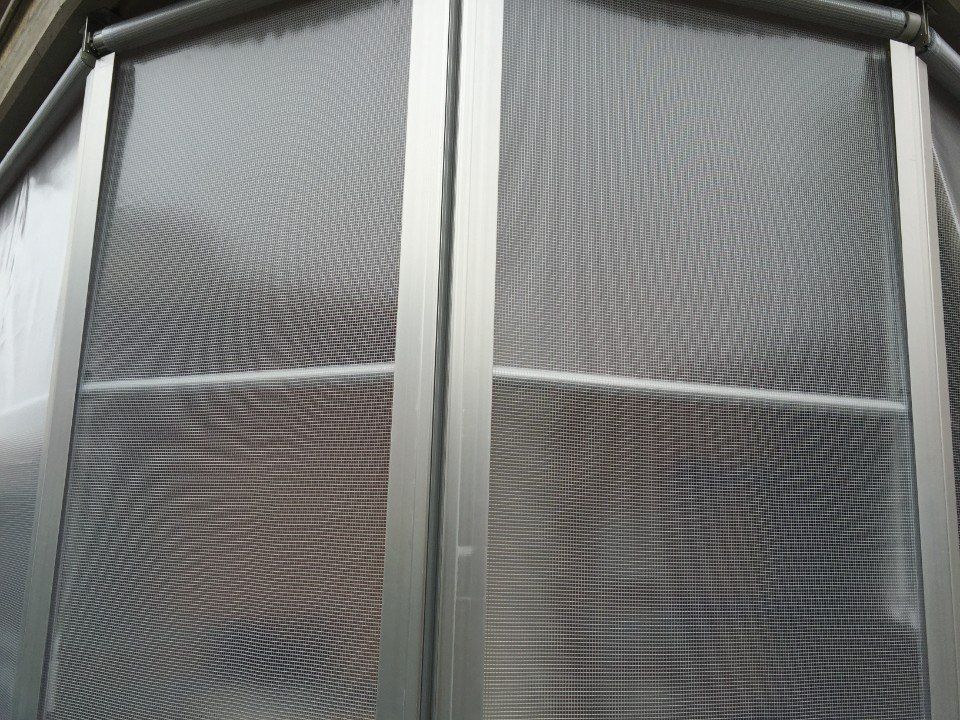 Finestra con tenda a guida invernale