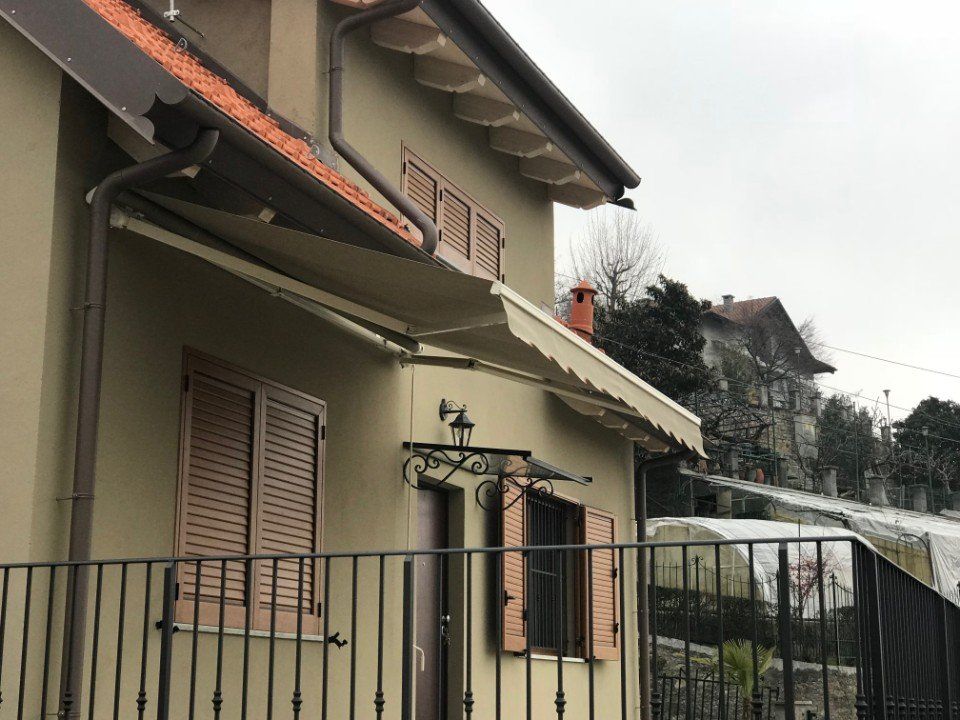 Tende per terrazzi in palazzina