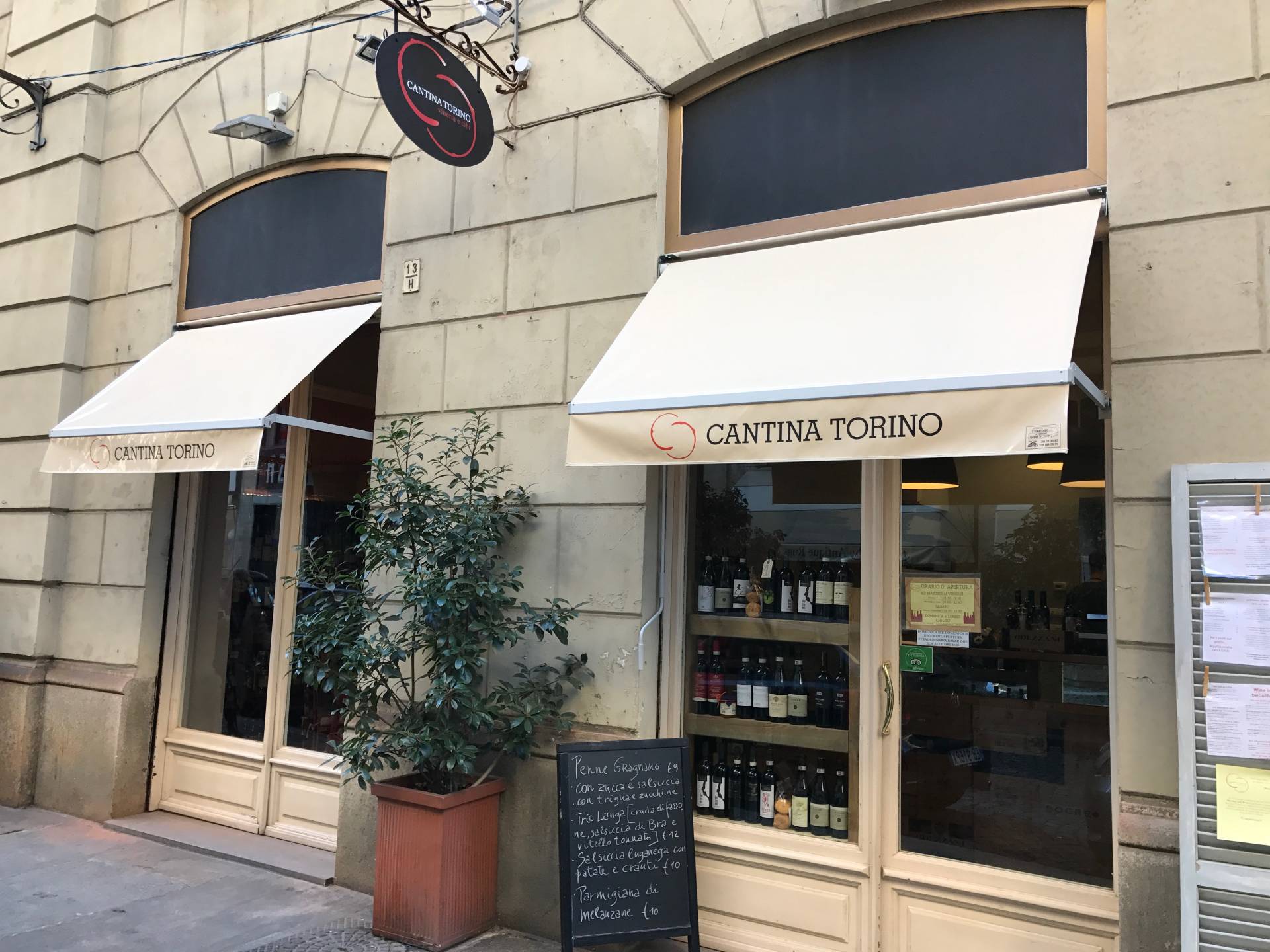 Tende alla pantalera