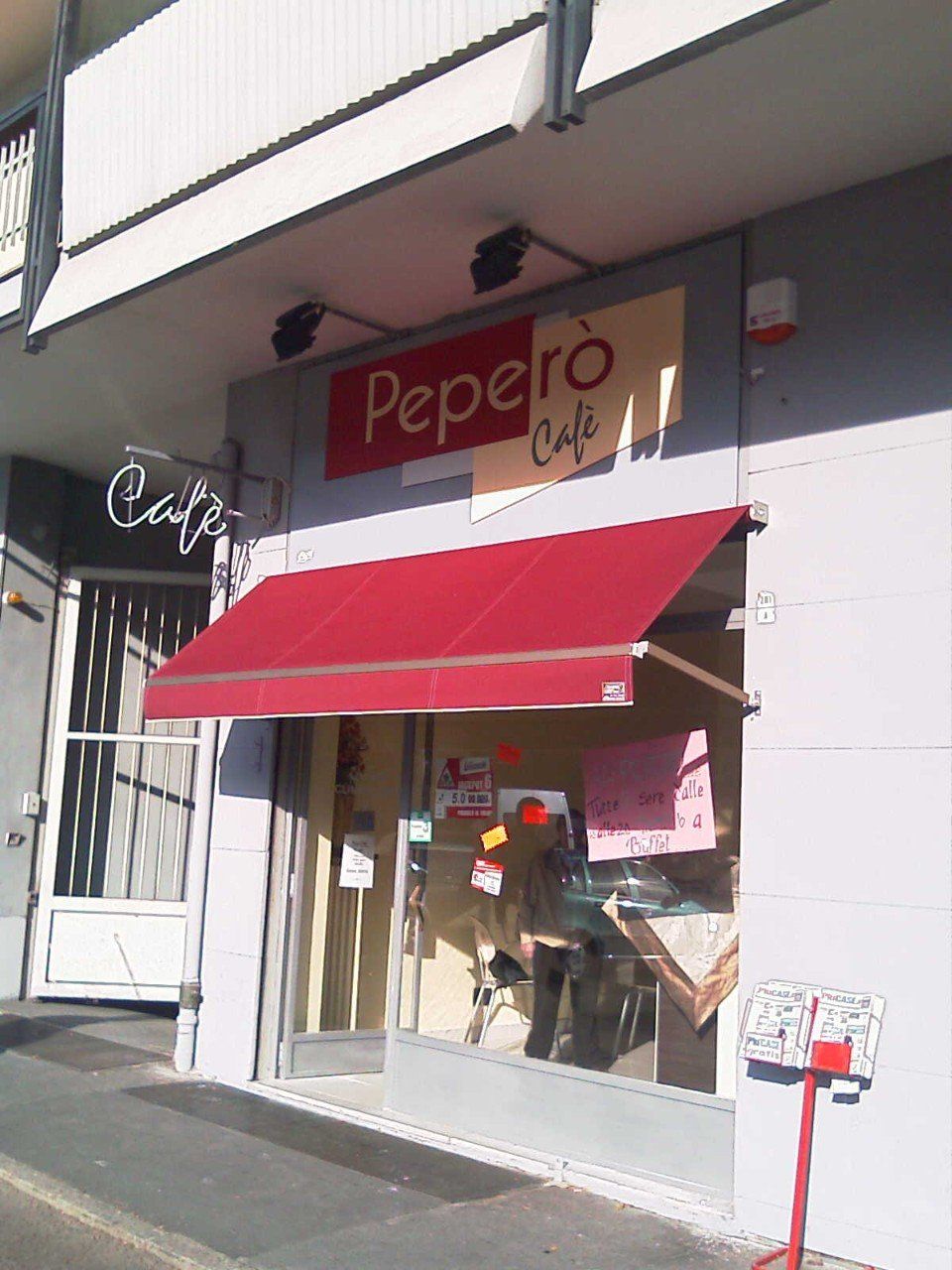 Tende alla pantalera  rosse per bar