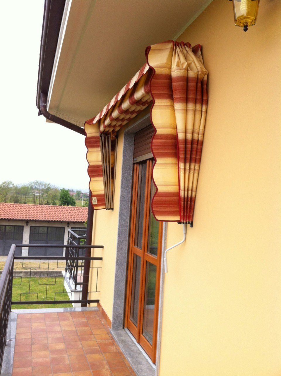 Motore di tende da sole chiuse