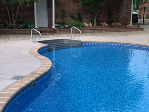 steps leading into pool
