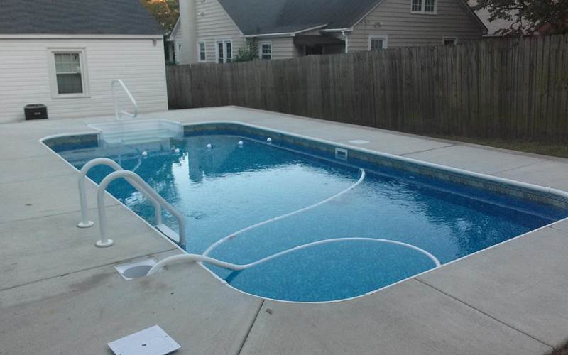 pool with vacuum system inside