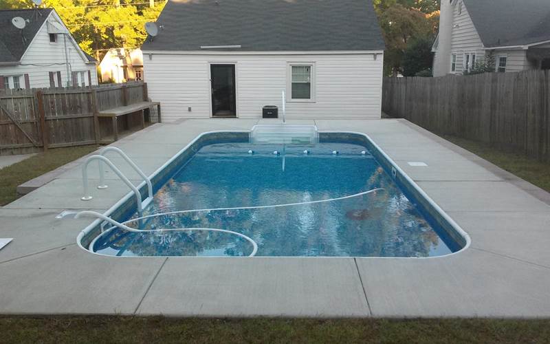 pool with vacuum system inside